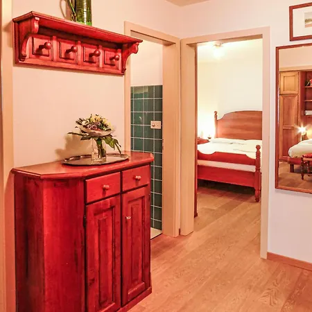 Apartment Chesa Arlas E2 By Interhome